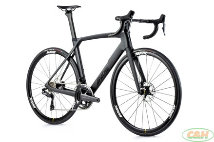 28" kolo APACHE Gila RS1 (54 cm) černá