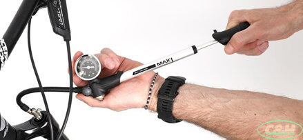 hustilka MAX1 Shock Sport 400 PSI s manometrem